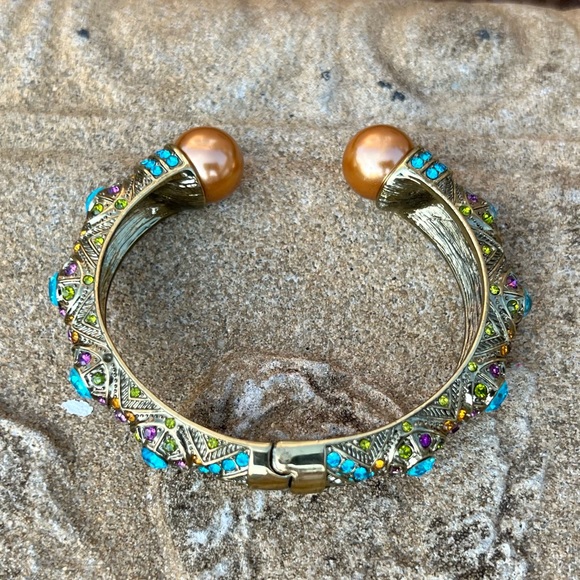 Heidi Daus Coral Pearl Clamp Bangle with Aqua Crystals - Picture 16 of 17